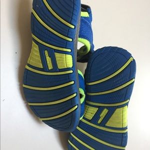 Merrell boys sandals